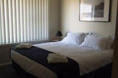фото отеля Colonial Court Villas Serviced Apartments