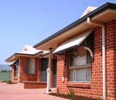 фото отеля Colonial Court Villas Serviced Apartments