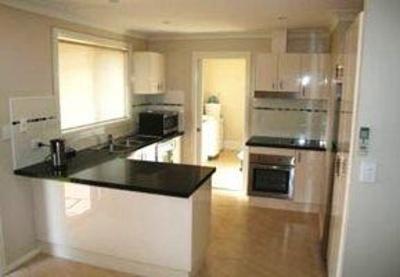 фото отеля Colonial Court Villas Serviced Apartments