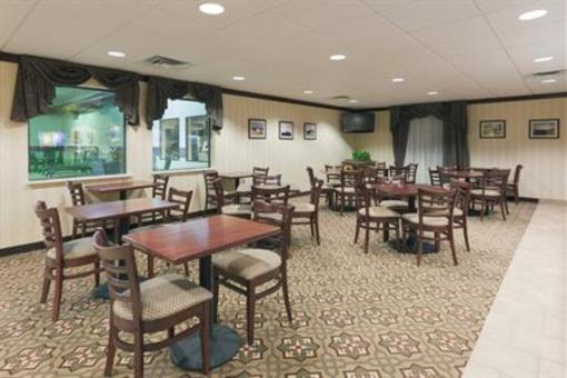 фото отеля Holiday Inn Express Greensburg