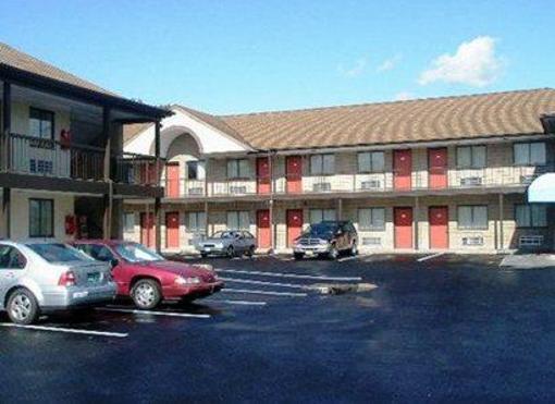 фото отеля Econo Lodge Norwalk