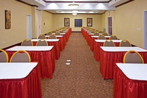 фото отеля Holiday Inn Lexington-North Georgetown