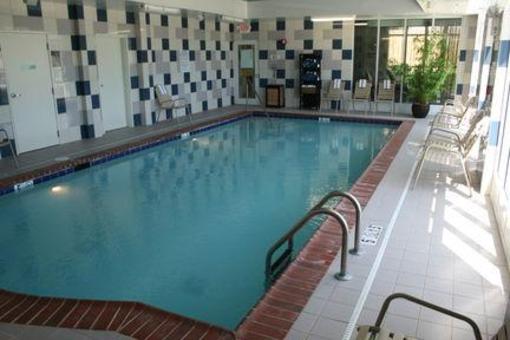 фото отеля Holiday Inn Lexington-North Georgetown