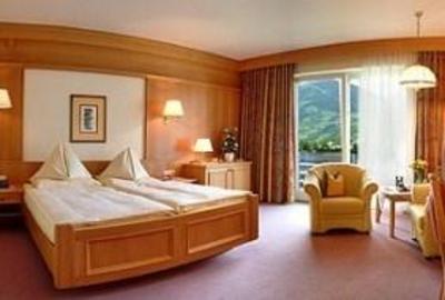 фото отеля Hotel Bismarck Bad Hofgastein