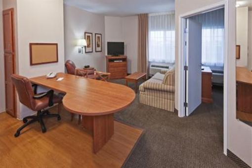 фото отеля Candlewood Suites Owasso