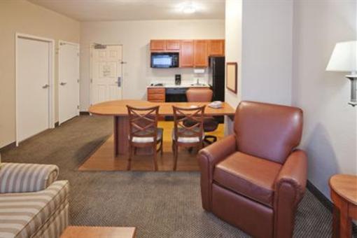 фото отеля Candlewood Suites Owasso