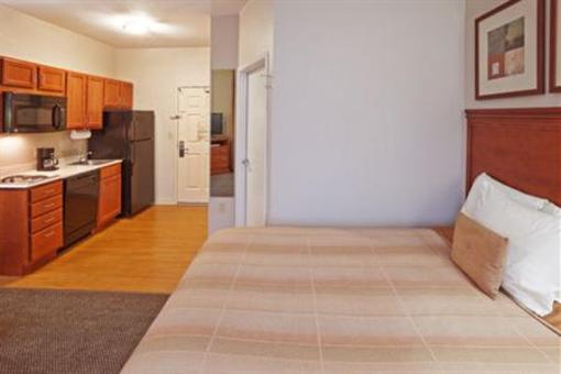 фото отеля Candlewood Suites Owasso