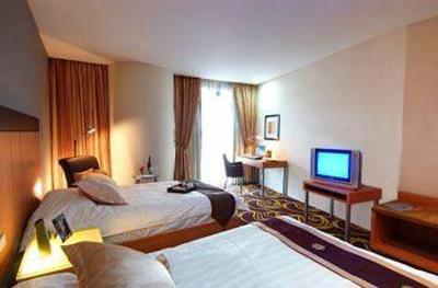 фото отеля Greenhills Elan Hotel Modern