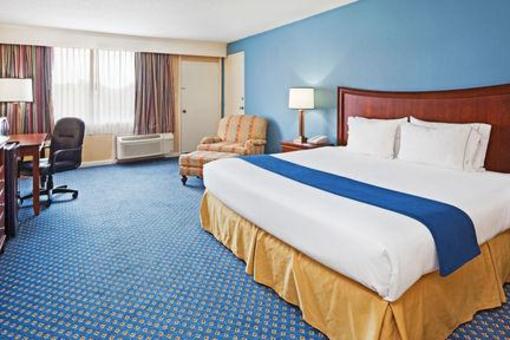 фото отеля Holiday Inn Express Hickory - Hickory Mart