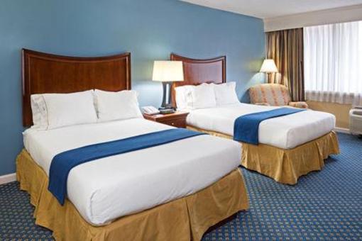 фото отеля Holiday Inn Express Hickory - Hickory Mart