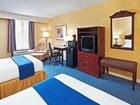 фото отеля Holiday Inn Express Hickory - Hickory Mart