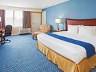 фото отеля Holiday Inn Express Hickory - Hickory Mart