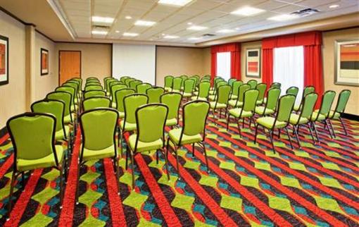фото отеля Holiday Inn Express Kearney