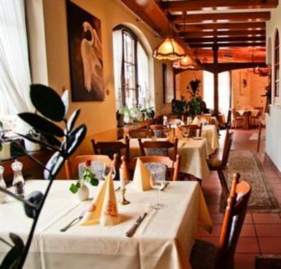 фото отеля Hotel Restaurant Zum Schwan Mettlach