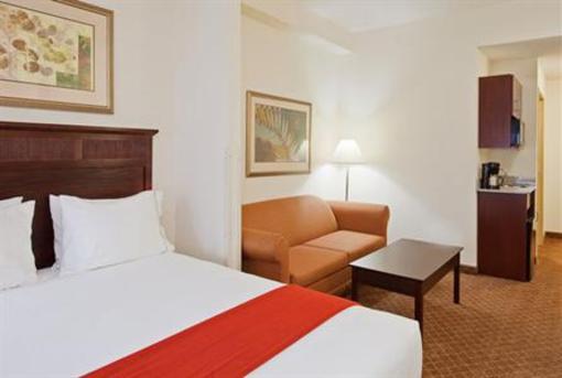фото отеля Holiday Inn Express Hotel & Suites - Gadsden