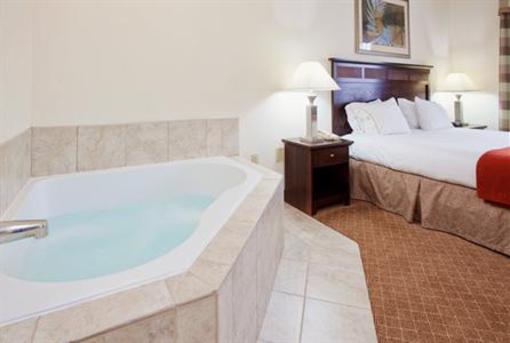 фото отеля Holiday Inn Express Hotel & Suites - Gadsden
