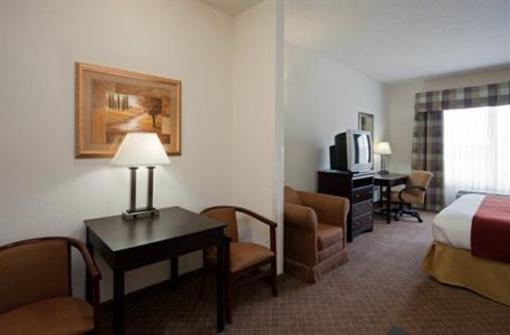 фото отеля Holiday Inn Express Hotel & Suites - Gadsden