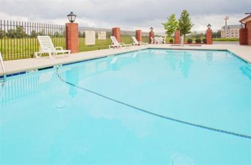 фото отеля Holiday Inn Express Hotel & Suites - Gadsden
