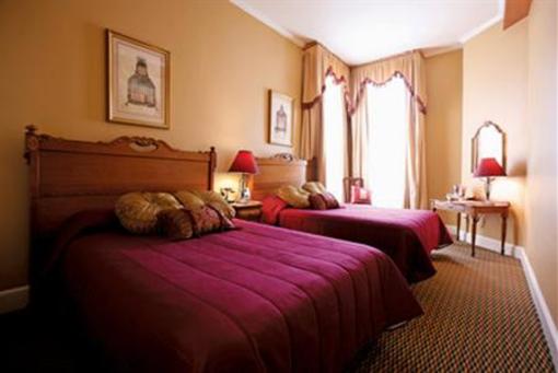 фото отеля Chateau Dupre Hotel