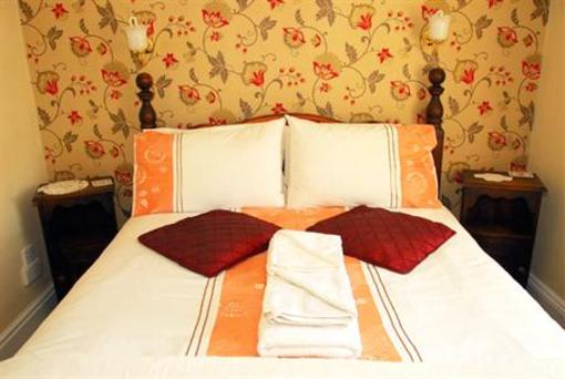 фото отеля Ivy Bank Guest House Tenby