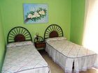 фото отеля Hostal Las Brisas Estepona