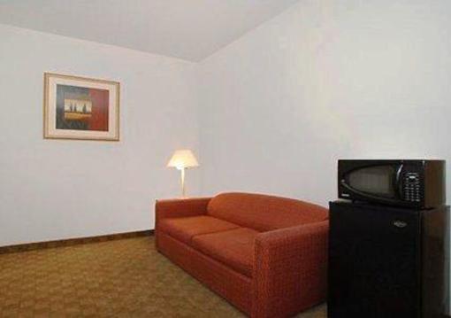 фото отеля Econo Lodge Inn & Suites Fairgrounds Des Moines