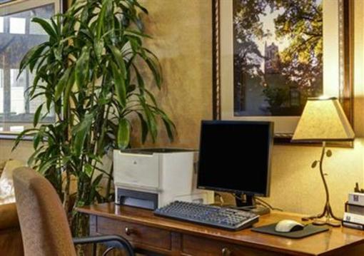 фото отеля Comfort Inn Okemos