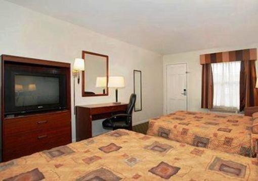 фото отеля Rodeway Inn University Downtown