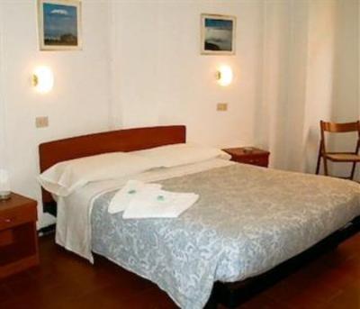 фото отеля Mercurio Hotel Milan