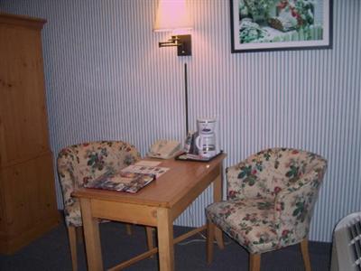 фото отеля Woodlands Hotel & Suites - Colonial Williamsburg