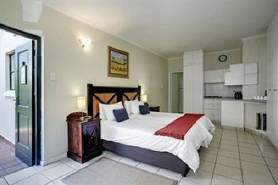 фото отеля BEST WESTERN Cape Suites Hotel