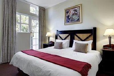 фото отеля BEST WESTERN Cape Suites Hotel