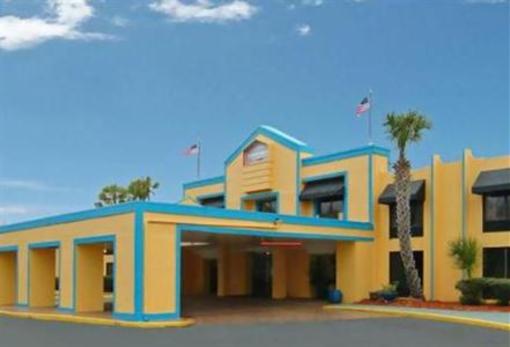фото отеля Quality Inn Midtown Tampa
