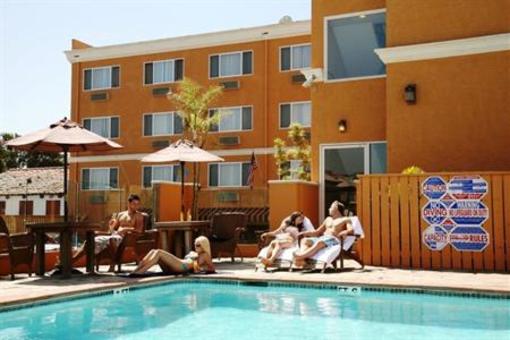 фото отеля BEST WESTERN Newport Beach Inn