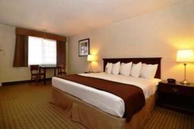 фото отеля BEST WESTERN Newport Beach Inn