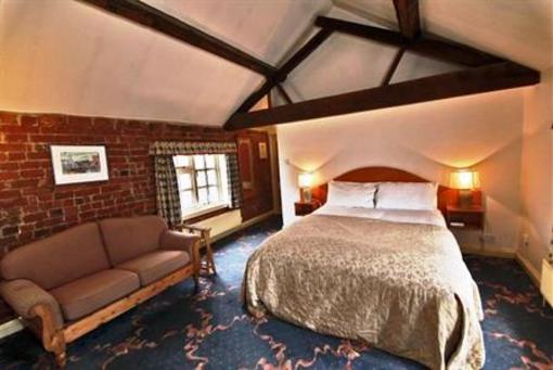 фото отеля Donington Park Farmhouse Hotel