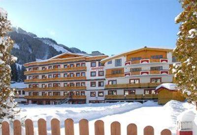 фото отеля Alpenhotel Saalbach