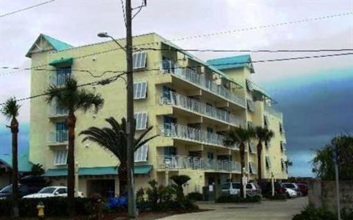 фото отеля Coconut Palms II Beach Resort New Smyrna Beach