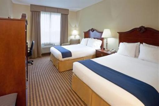 фото отеля Holiday Inn Express Hotel & Suites Waxahachie