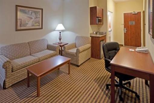 фото отеля Holiday Inn Express Hotel & Suites Waxahachie