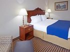 фото отеля Holiday Inn Express Hotel & Suites Waxahachie