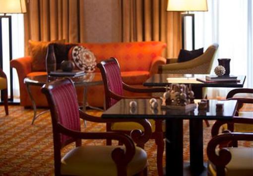 фото отеля Renaissance Charlotte Suites