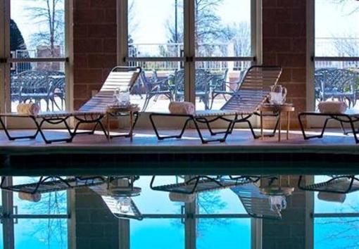 фото отеля Renaissance Charlotte Suites