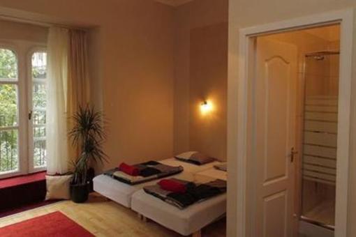 фото отеля Maverick Hostel and Doubles