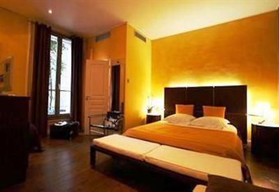 фото отеля Hotel Des Arceaux Montpellier