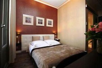 фото отеля Hotel Des Arceaux Montpellier
