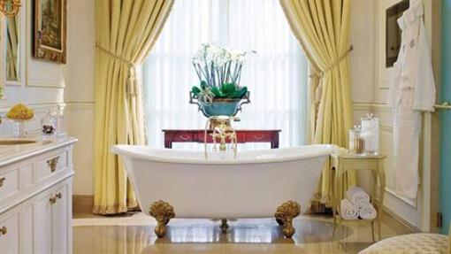фото отеля Four Seasons Hotel des Bergues Geneva