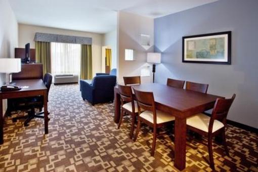 фото отеля Holiday Inn Express & Suites Atlanta Airport West - Camp Creek