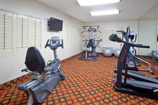 фото отеля Holiday Inn Express Hotel & Suites Rancho Mirage