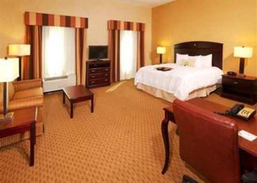 фото отеля Hampton Inn & Suites Jacksonville-Airport